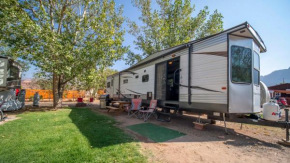 Outdoor Glamping Large RV Setup OK63